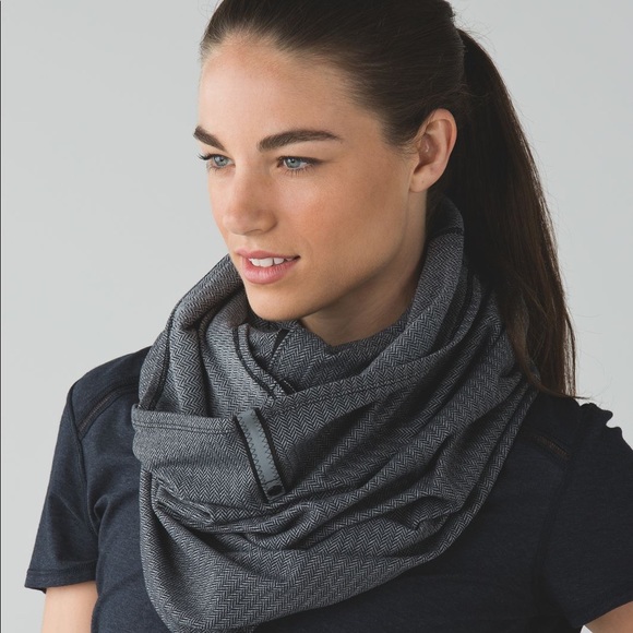 lululemon athletica Accessories - Lululemon Vinyasa Herringbone Scarf